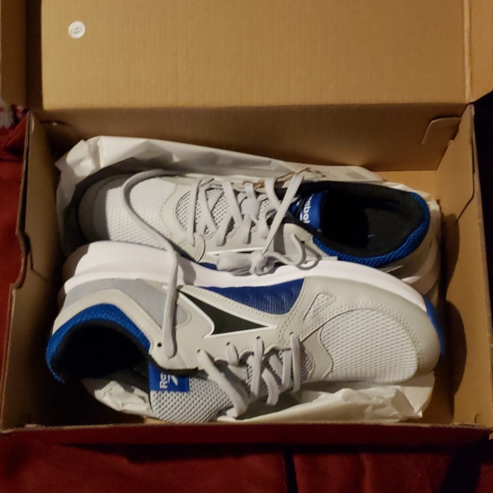 BNWT Reebok Advanced Trainer shoes mens 9.5